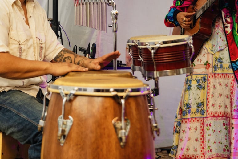 Gallery photo 2 of Alejandra Koss - Acoustic Latin Music Vibes