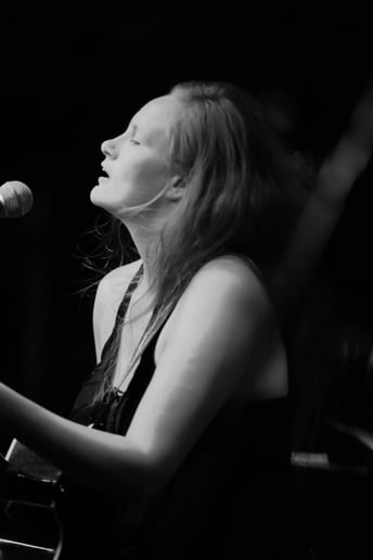 Gallery photo 1 of Acoustic Music by Rorie Kelly