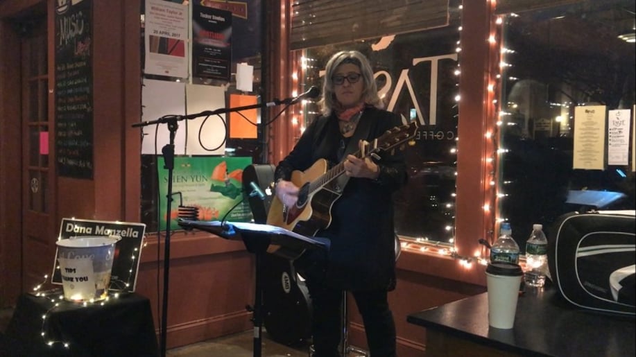 Gallery photo 3 of Acoustic Oldies