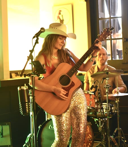 Gallery photo 5 of Acoustic Serenades