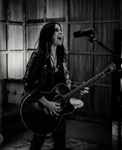 Gallery photo 2 of Acoustic Show/DJ Sets