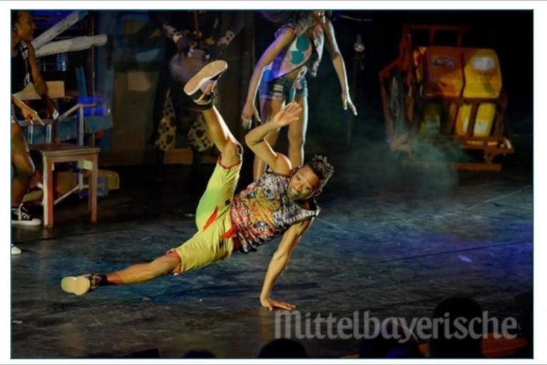 Gallery photo 6 of Acro-Breakdance