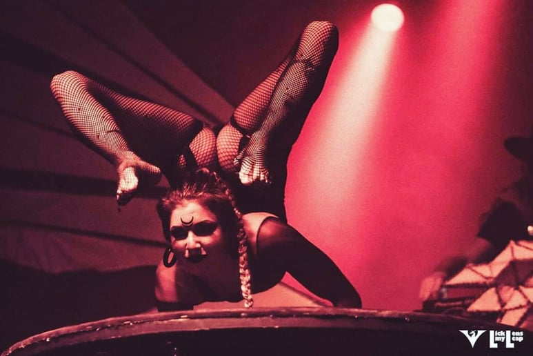 Gallery photo 6 of S I L I K A Contortion Toronto