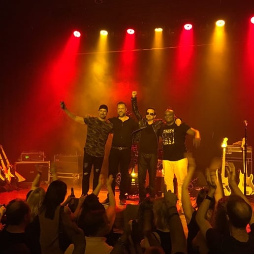 Gallery photo 5 of ACROBAT - The U2 Tribute Band & Show