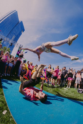 Gallery photo 2 of Ayton & Erica - An Acrobatic Duo