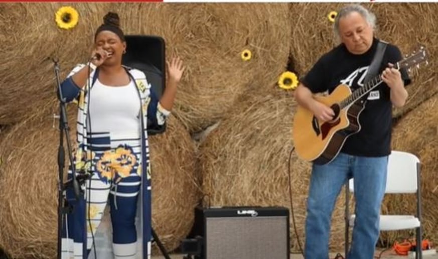 Gallery photo 8 of Ashley Denay Music Entertainment