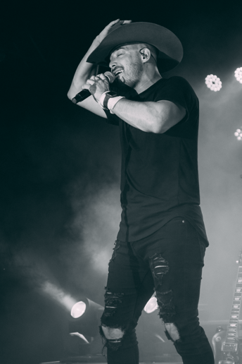 Gallery photo 4 of Adam Calvert