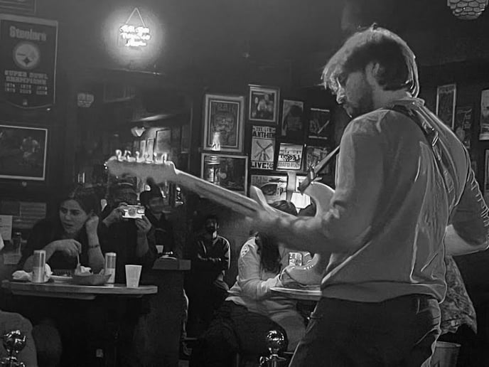 Gallery photo 4 of Adam Shavin