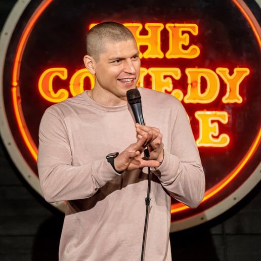 Gallery photo 1 of Standup Comedian Adam Tiller
