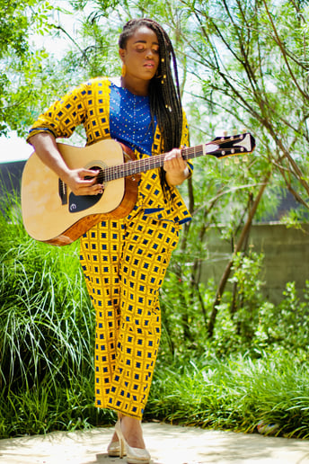 Gallery photo 8 of Adia