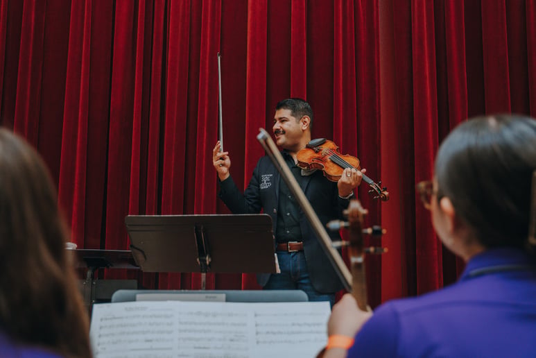 Gallery photo 5 of Adrian Grijalva — Solo Violin & Vocals