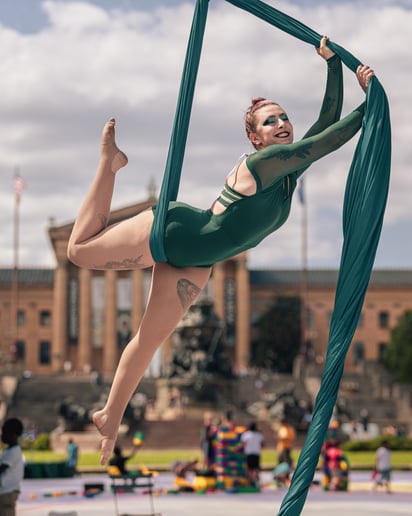 Gallery photo 6 of Aerial Acrobatic