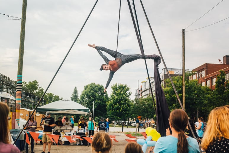 Gallery photo 3 of Aerial Ashley- Corporate Aerialist