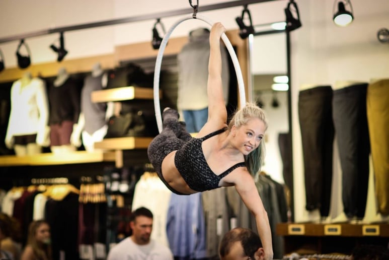 Gallery photo 4 of Aerial Cheryl Entertainment