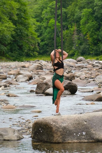 Gallery photo 4 of Aerial Dancers