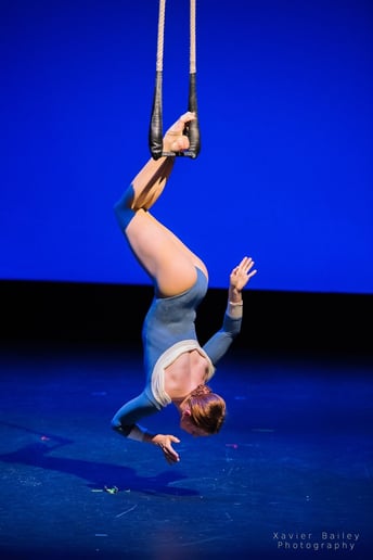 Gallery photo 2 of Zoe Irvine Circus Artist