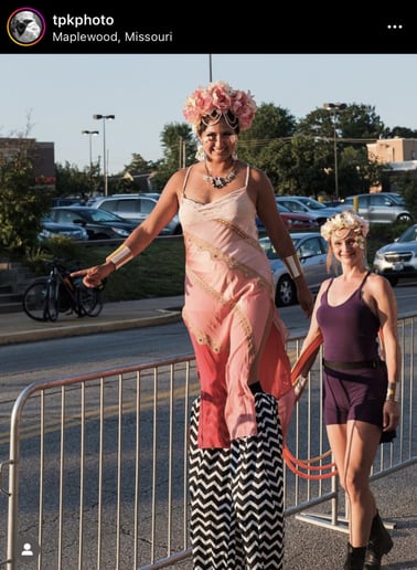 Gallery photo 8 of Sun Woman Cirque Art and Specialty Entertainment