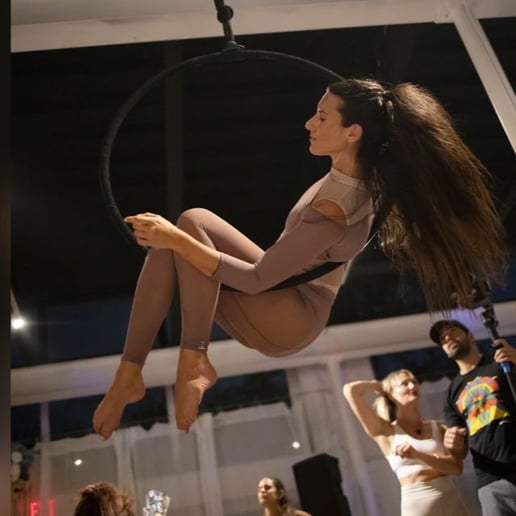 Gallery photo 10 of Tiziana Aerial Hammock