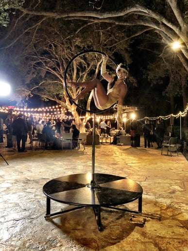 Gallery photo 10 of Magician, Stacking Chair Acrobat, Aerialist