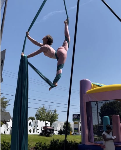 Gallery photo 5 of Aerialist - Hayden Petty