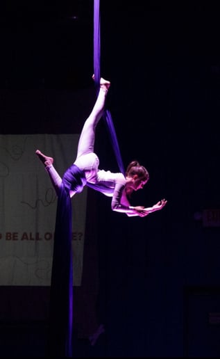 Gallery photo 8 of Aerialist - Hayden Petty