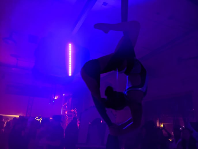 Gallery photo 6 of Alyssa Gerharter - Aerialist