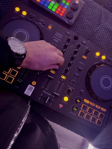 Gallery photo 2 of Aether DJ