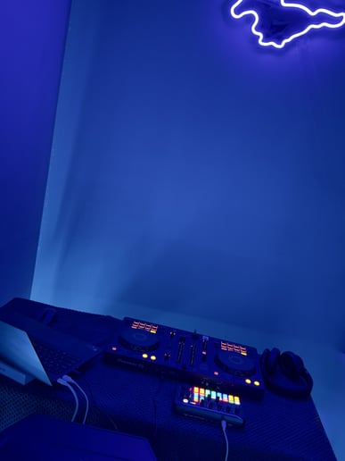 Gallery photo 3 of Aether DJ