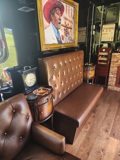 Gallery photo 4 of Afficionados Upscale Mobile Cigar Lounge