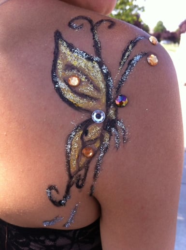Gallery photo 4 of Affordable Face Painting By Dana
