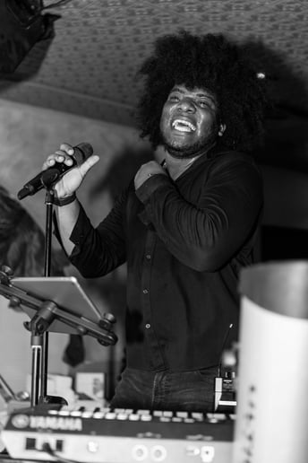 Gallery photo 4 of Afro23