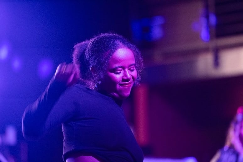 Gallery photo 2 of AFRO DANCE (Afrobeats & Amapiano music)