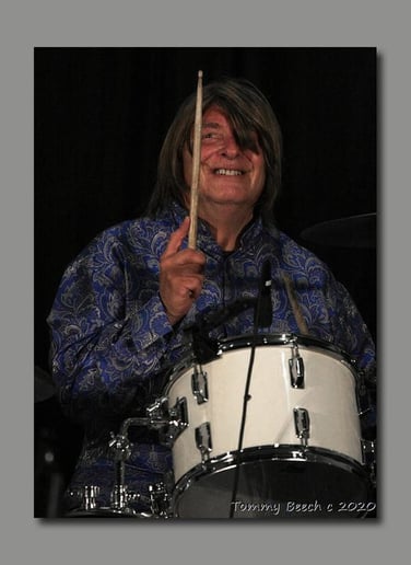 Gallery photo 4 of Aftermath Experience the Sixties