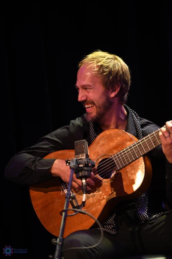 Gallery photo 8 of AguaClara Flamenco