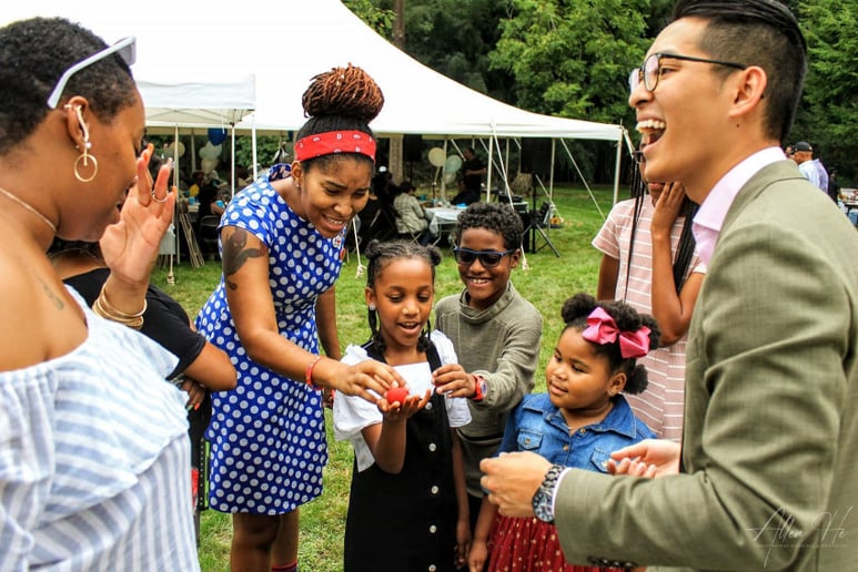 Gallery photo 9 of Allen He, the Magician
