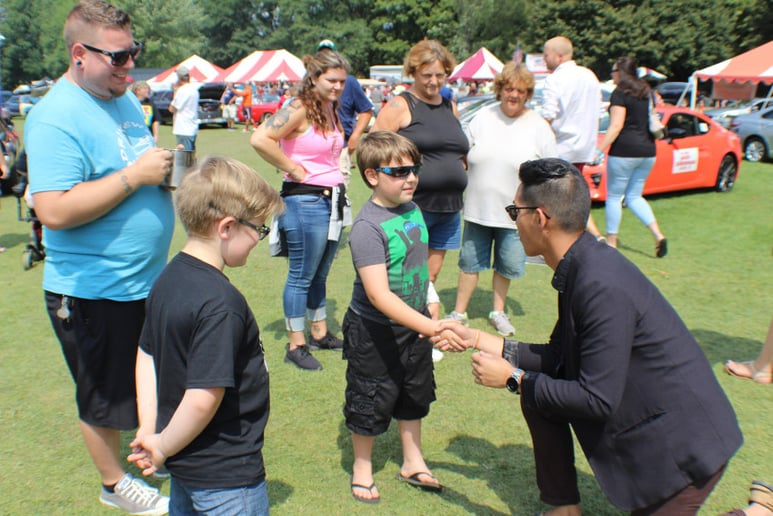 Gallery photo 17 of Allen He, the Magician
