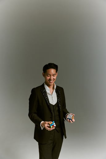 Gallery photo 8 of Allen He, the Magician