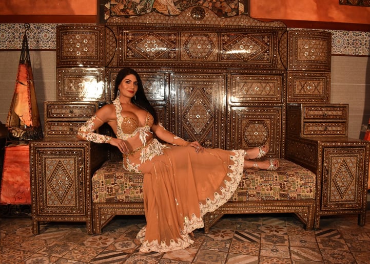Gallery photo 2 of Ahoo -Persian BellyDancer