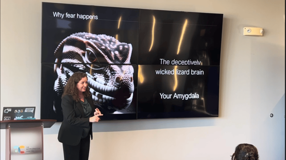 Gallery photo 12 of AI Speaker: No jargon. All action.