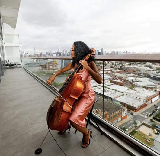 Gallery photo 6 of Aijeecello Performance