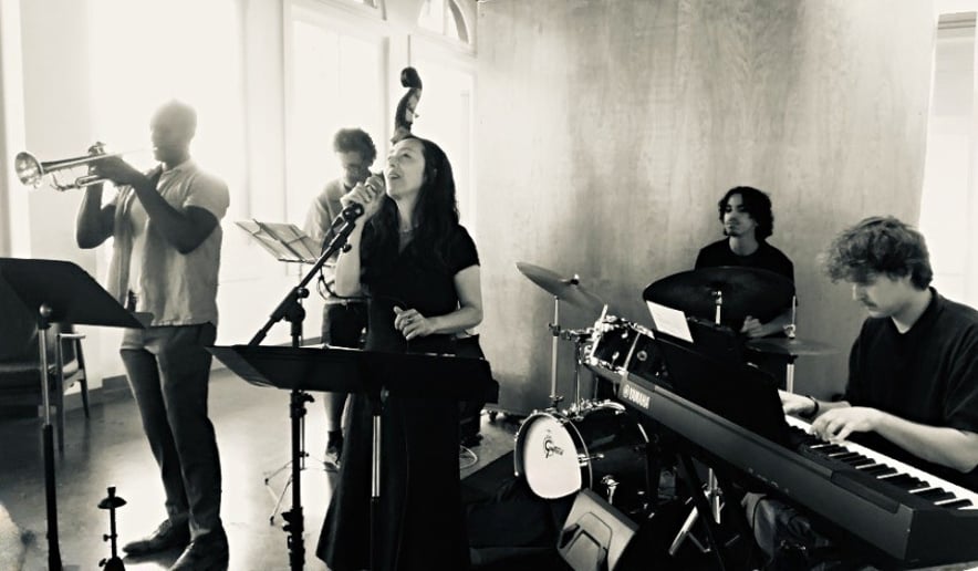 Gallery photo 3 of Aiko Shimada Jazz Vocalist & Ensemble