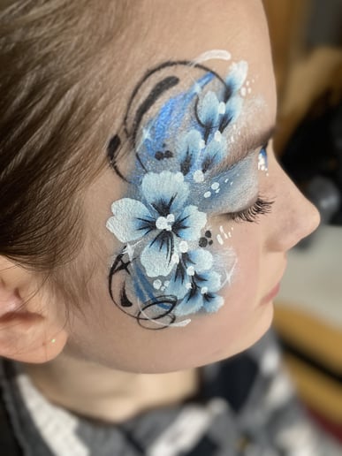 Gallery photo 1 of Airbrush Artist for Temporary body art
