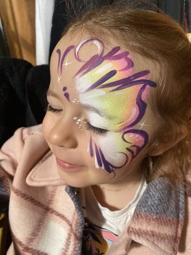 Gallery photo 3 of Airbrush Artist for Temporary body art