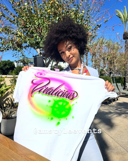 Gallery photo 1 of A.M Style Airbrush Entertainment