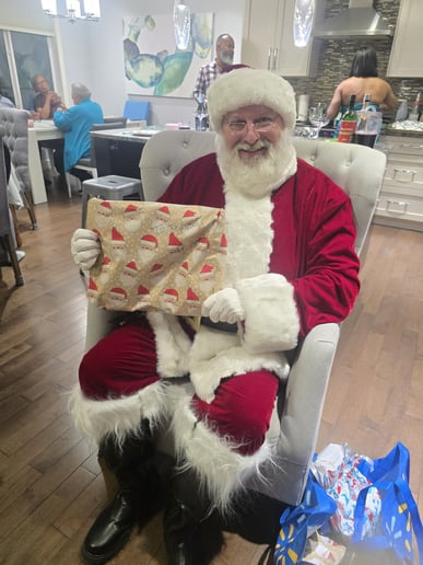 Gallery photo 2 of Airdrie Santa