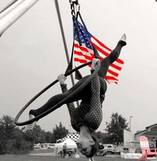 Gallery photo 2 of AIRotique aerial performance