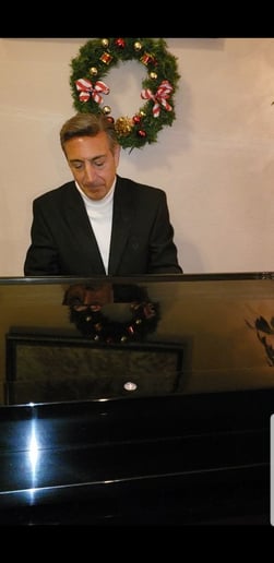 Gallery photo 7 of The Society Pianist