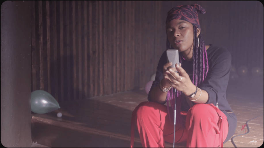 Gallery photo 3 of Ajo : ALT R&B x HIP HOP BEANIE BABE +++