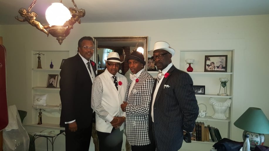 Gallery photo 7 of Akron's ReaL DeaL 