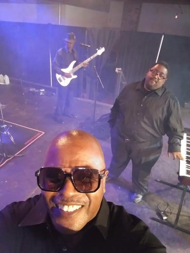 Gallery photo 18 of Al G & Friends Party Band